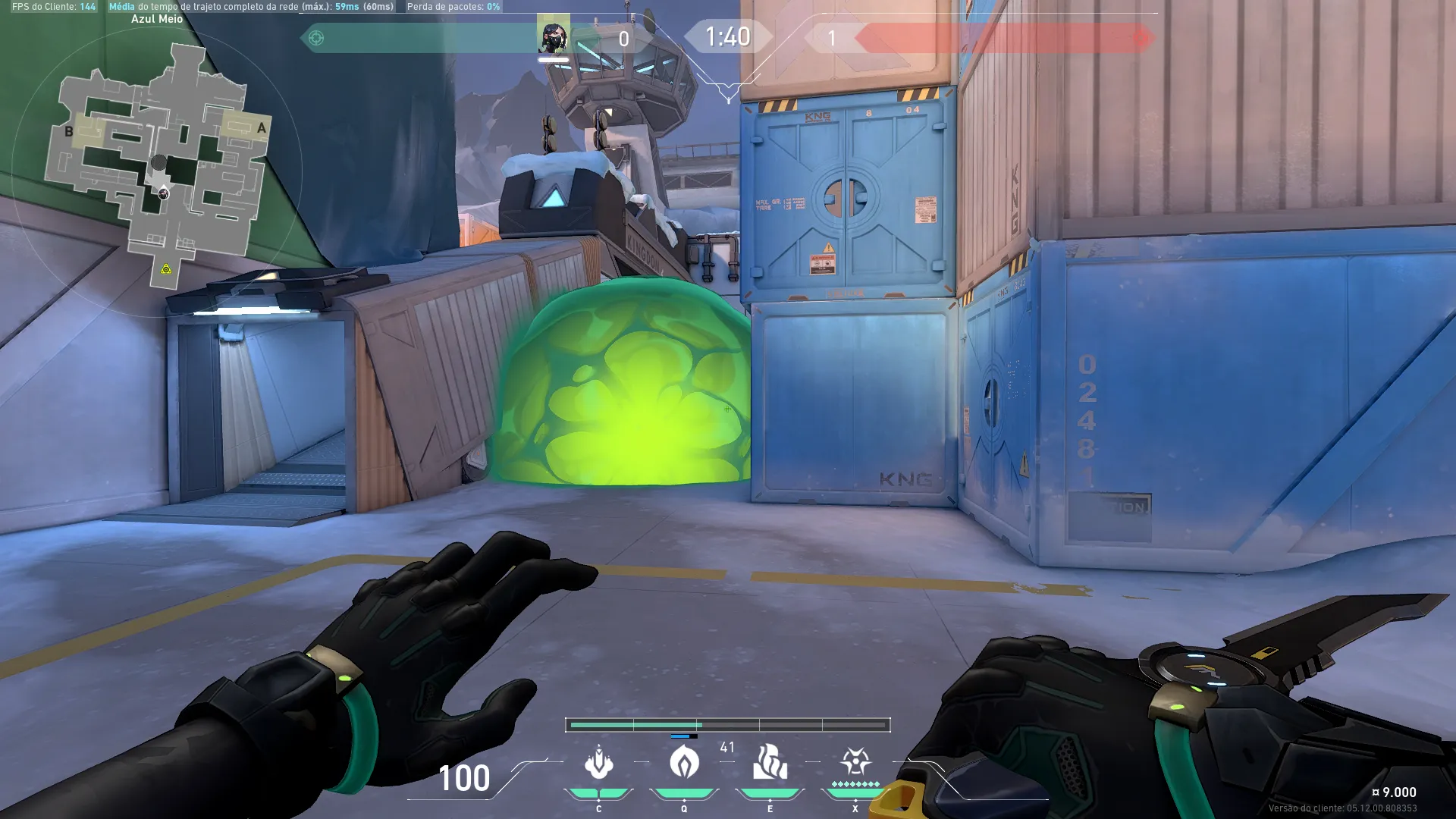 Viper Poison Cloud on Icebox Attack Mid — step 4 of 5: Aim — line up the shot